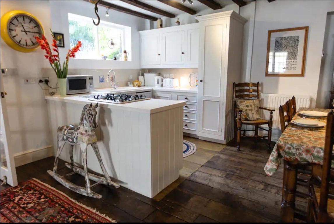 Pass The Keys Magical Period House In The Heart Of Ludlow Luaran gambar