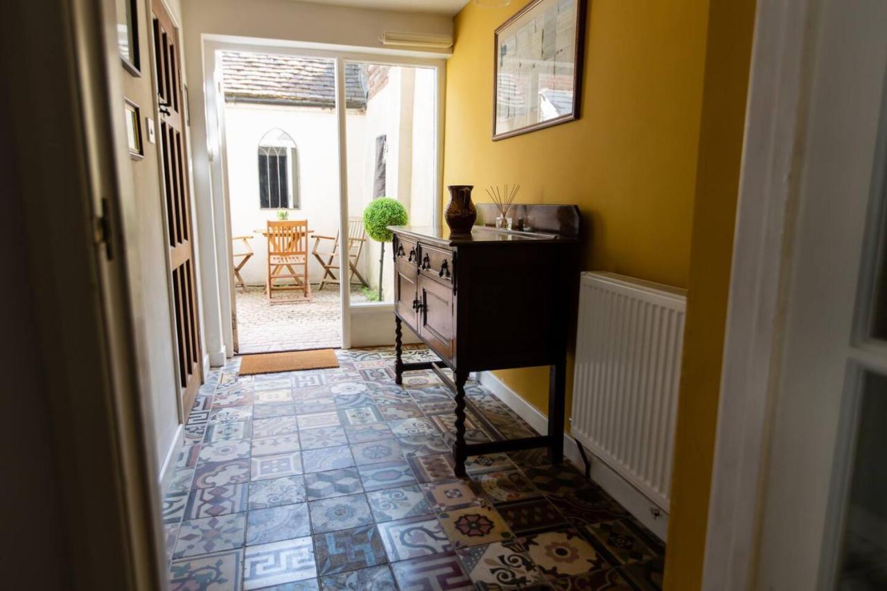 Pass The Keys Magical Period House In The Heart Of Ludlow Luaran gambar
