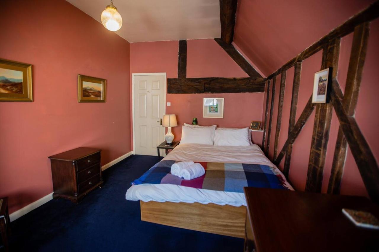Pass The Keys Magical Period House In The Heart Of Ludlow Luaran gambar