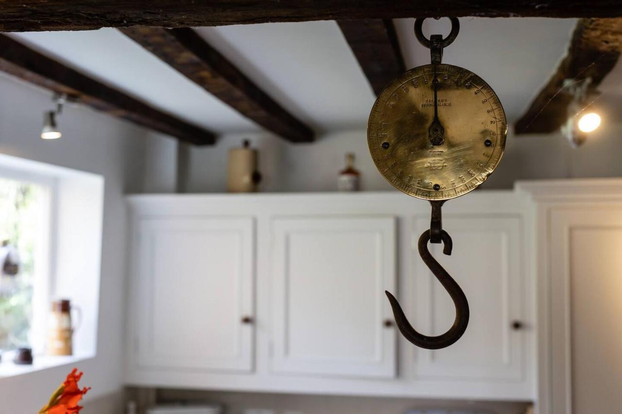Pass The Keys Magical Period House In The Heart Of Ludlow Luaran gambar