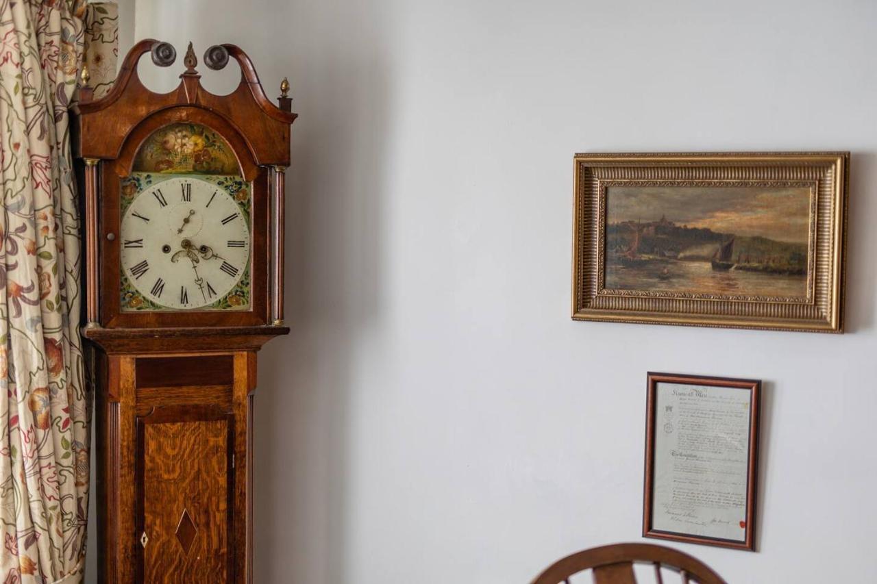 Pass The Keys Magical Period House In The Heart Of Ludlow Luaran gambar